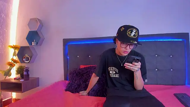 Ale cuzz online show from 02/26/26, 02:27