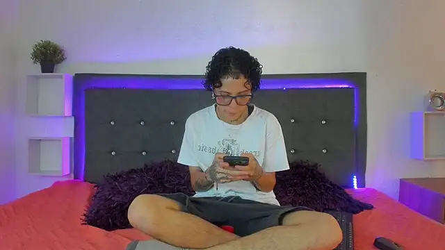 Ale cuzz online show from 03/02/26, 03:30