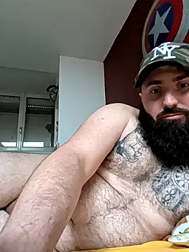 Snapshot of daddyboucher69 chatting on 02/15/26, 12:47 daddyboucher69 online show from 02/15/26, 12:47