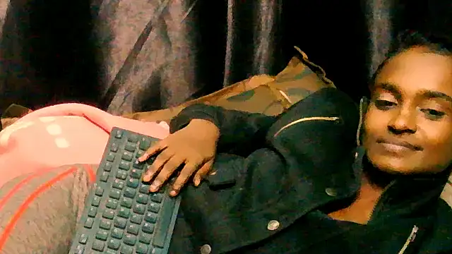 Snapshot of SassyXindian chatting on 07/10/26, 03:00 SassyXindian online show from 07/10/26, 03:00