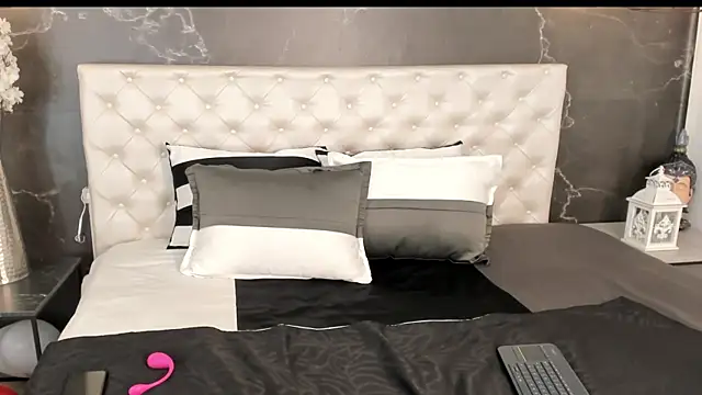 Snapshot of Samantha_Dupre chatting on 02/17/26, 10:38 Samantha Dupre online show from 02/17/26, 10:38