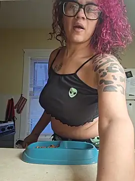 Snapshot of VelvetVixen_735 chatting on 02/25/26, 12:15 VelvetVixen 735 online show from 02/25/26, 12:15