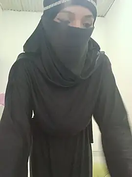 aminaa  online show from 06/29/26, 01:12