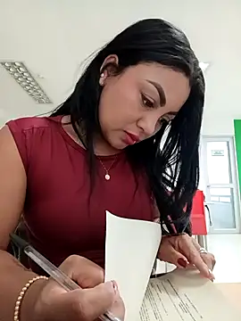 Snapshot of ValeriaVilla2 chatting on 02/17/26, 01:18 ValeriaVilla2 online show from 02/17/26, 01:18