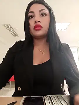 Snapshot of ValeriaVilla2 chatting on 02/24/26, 02:04 ValeriaVilla2 online show from 02/24/26, 02:04