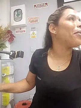 Snapshot of Regina_23 chatting on 02/26/26, 09:47 Regina 23 online show from 02/26/26, 09:47