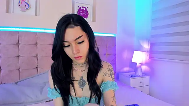 Snapshot of Megan_Morphy chatting on 02/27/26, 01:00 Megan Morphy online show from 02/27/26, 01:00