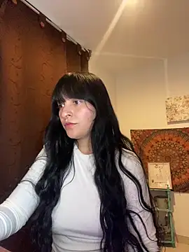 Snapshot of Abril_Thompson221 chatting on 05/11/26, 11:24 Abril Thompson221 online show from 05/11/26, 11:24