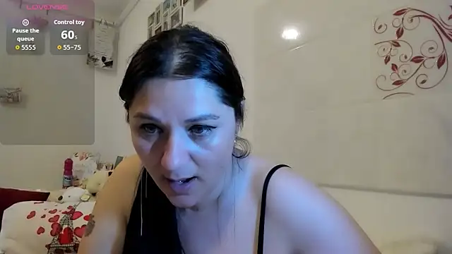 EVELYNA88 online show from 05/04/26, 07:21