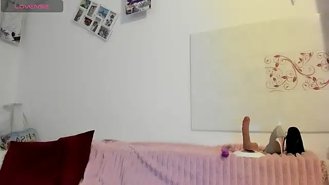 Snapshot of EVELYNA88 chatting on 07/19/26, 05:49 EVELYNA88 online show from 07/19/26, 05:49