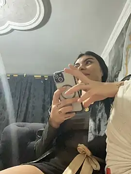 eimmy  skinny online show from 04/19/26, 02:11