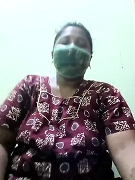 tamilkaviya431 online show from 04/13/26, 11:32