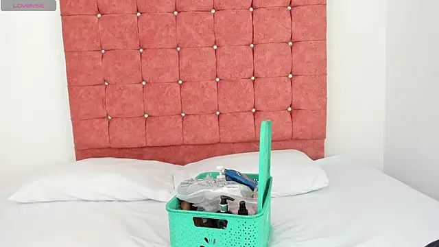 sluttybby  online show from 05/15/26, 03:13