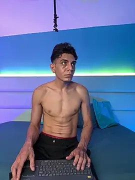 abrilandjulian online show from 03/02/26, 12:01