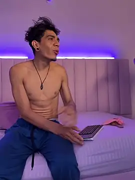 abrilandjulian online show from 03/31/26, 11:54