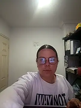 Snapshot of Blanquita_vip chatting on 02/26/26, 12:37 Blanquita vip online show from 02/26/26, 12:37