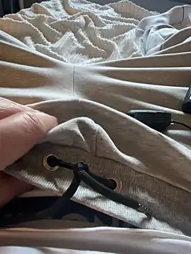 Snapshot of zwigge75 chatting on 03/22/26, 09:13 zwigge75 online show from 03/22/26, 09:13