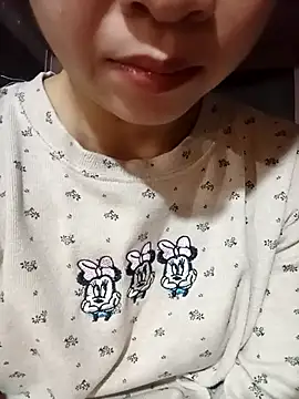 Snapshot of Lada-aa chatting on 02/24/26, 02:04 Lada-aa online show from 02/24/26, 02:04