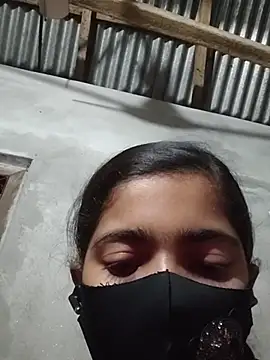 Snapshot of tanisha-me chatting on 02/13/26, 02:02 tanisha-me online show from 02/13/26, 02:02