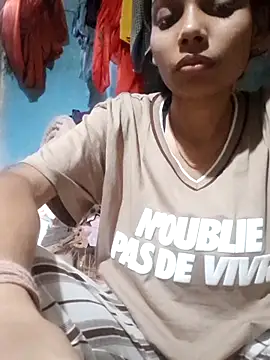 Horny Girl VIP online show from 04/18/26, 10:52