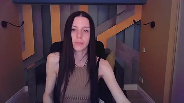 NoirDiva online show from 05/17/26, 06:00