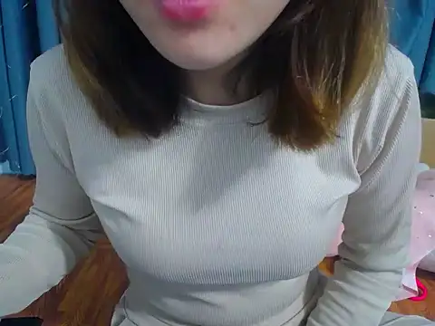 Snapshot of Lunababty chatting on 02/16/26, 05:53 Lunababty online show from 02/16/26, 05:53