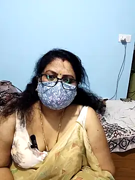 Snapshot of Kannadasexywifes chatting on 04/19/26, 06:10 Kannadasexywifes online show from 04/19/26, 06:10