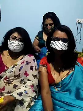 Snapshot of Kannadasexywifes chatting on 04/30/26, 01:39 Kannadasexywifes online show from 04/30/26, 01:39