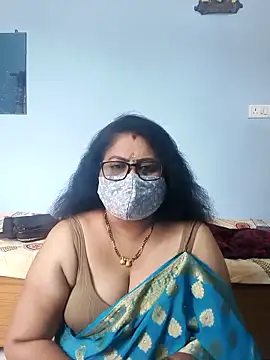 Snapshot of Kannadasexywifes chatting on 05/05/26, 05:37 Kannadasexywifes online show from 05/05/26, 05:37