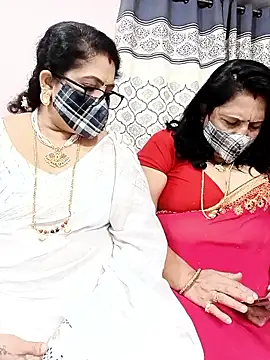 Snapshot of Kannadasexywifes chatting on 06/13/26, 07:12 Kannadasexywifes online show from 06/13/26, 07:12