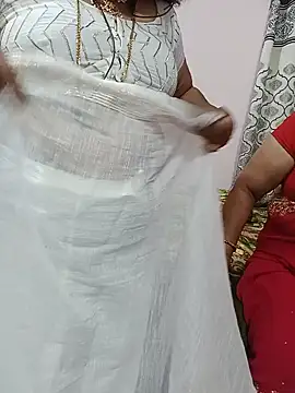 Snapshot of Kannadasexywifes chatting on 06/14/26, 02:24 Kannadasexywifes online show from 06/14/26, 02:24