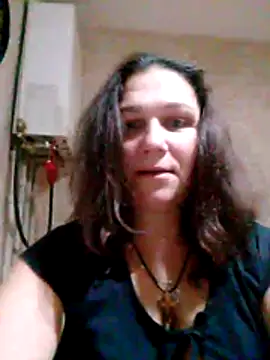 Snapshot of Susan8421 chatting on 02/17/26, 05:19 Susan8421 online show from 02/17/26, 05:19