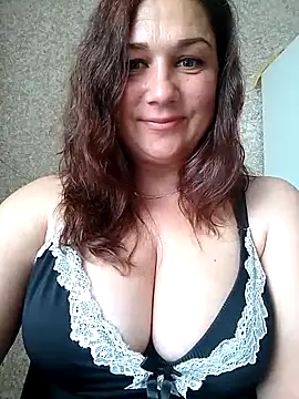 Snapshot of Susan8421 chatting on 06/22/26, 02:14 Susan8421 online show from 06/22/26, 02:14