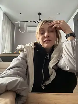 Snapshot of CarmenBlues_ chatting on 03/04/26, 07:36 CarmenBlues online show from 03/04/26, 07:36