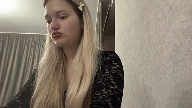 Linaceleste online show from 03/04/26, 02:34