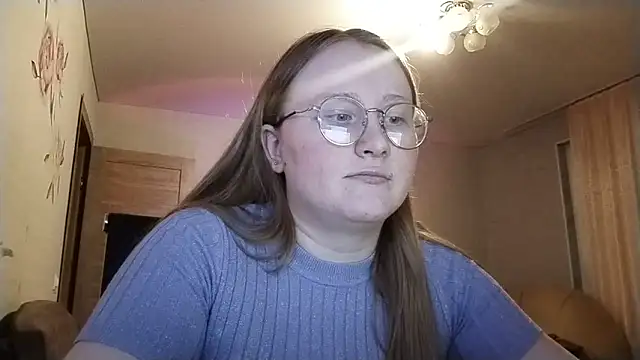 AnikaLipps online show from 04/13/26, 11:21