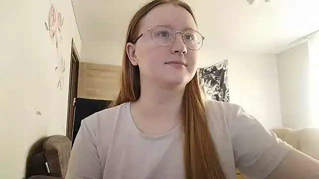 AnikaLipps online show from 05/04/26, 01:18