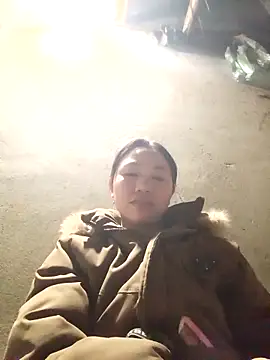 Snapshot of Pretty_girl_2 chatting on 02/14/26, 03:20 Pretty girl 2 online show from 02/14/26, 03:20