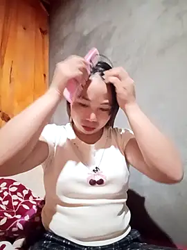 Snapshot of Pretty_girl_2 chatting on 03/03/26, 02:45 Pretty girl 2 online show from 03/03/26, 02:45