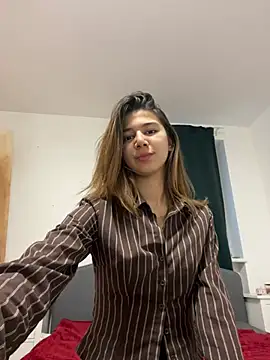 KiraVixenSweet online show from 02/27/26, 04:29