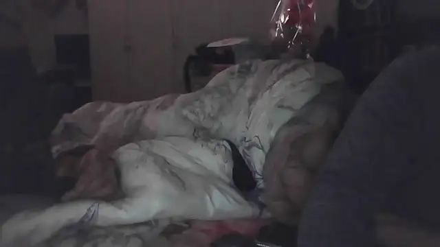 Snapshot of luanahot1 chatting on 02/13/26, 07:54 luanahot1 online show from 02/13/26, 07:54