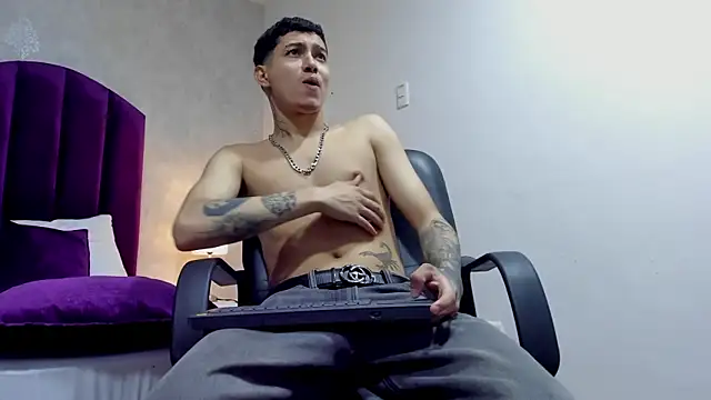 Snapshot of JoshBeech chatting on 02/18/26, 01:18 JoshBeech online show from 02/18/26, 01:18