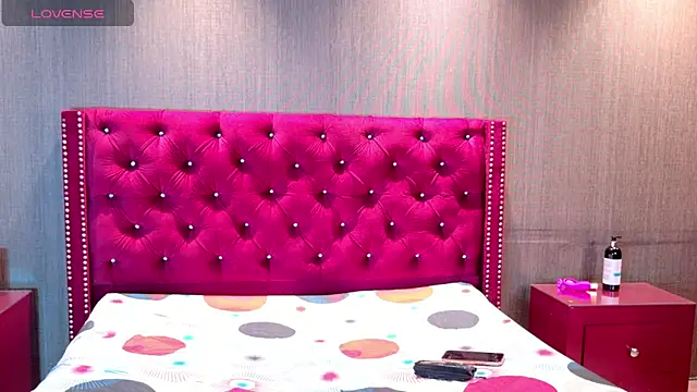 Snapshot of Kinsleybrown chatting on 02/25/26, 04:27 Kinsleybrown online show from 02/25/26, 04:27