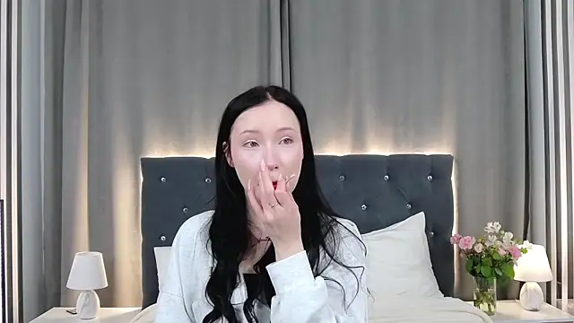 VikkyVonn online show from 04/09/26, 10:42