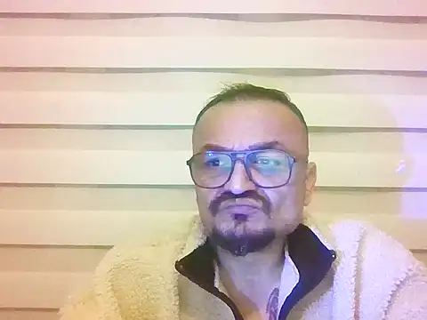 Snapshot of hardbigdevil chatting on 03/21/26, 06:55 hardbigdevil online show from 03/21/26, 06:55