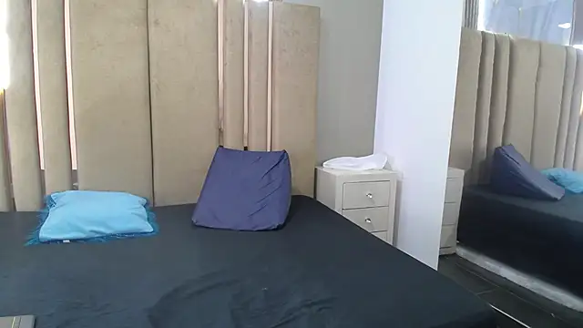 cherry07  online show from 02/16/26, 11:17