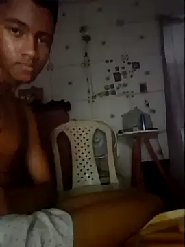 Snapshot of jujubinha1028 chatting on 02/14/26, 04:42 jujubinha1028 online show from 02/14/26, 04:42