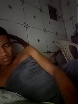 Snapshot of jujubinha1028 chatting on 02/21/26, 02:45 jujubinha1028 online show from 02/21/26, 02:45