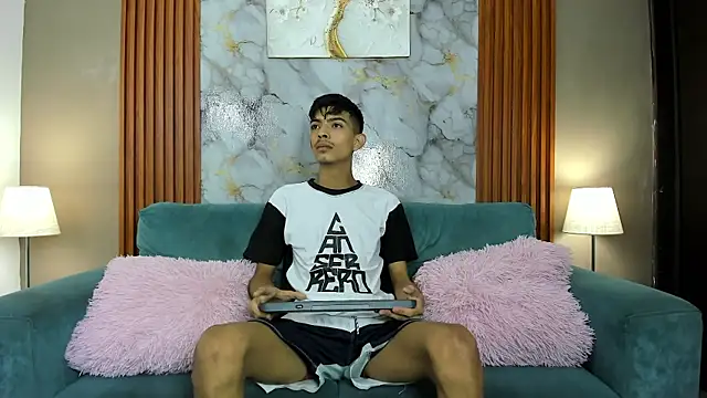 KITTY BOSH online show from 03/28/26, 09:09