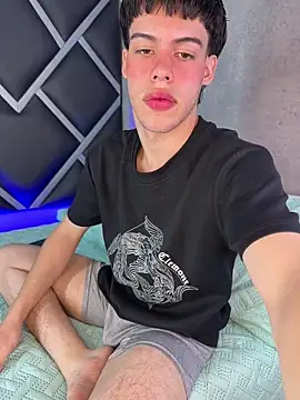 Snapshot of Lucian-greyy chatting on 03/04/26, 03:56 Lucian-greyy online show from 03/04/26, 03:56